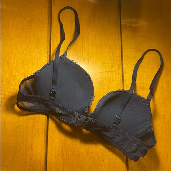 DKNY Sheer Lace Push-Up Bra Sz: 34B - Picture 2 of 7